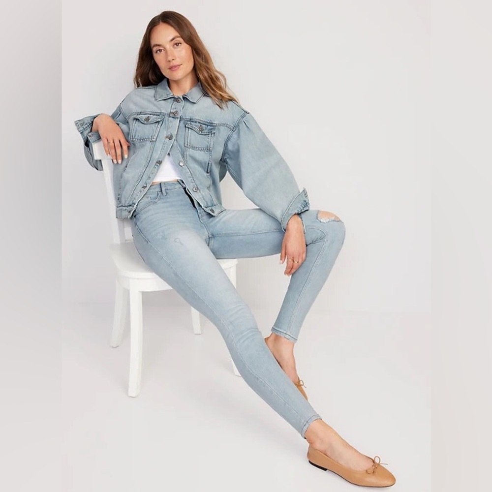 🌸 Woman’s Denim Old Navy Jeans